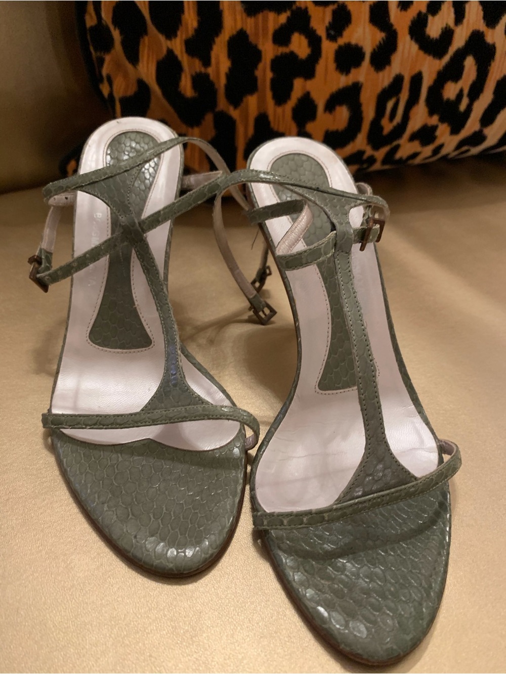 Vintage BCBG Olive Green T-Strap Green Snakeskin Heeled Sandals